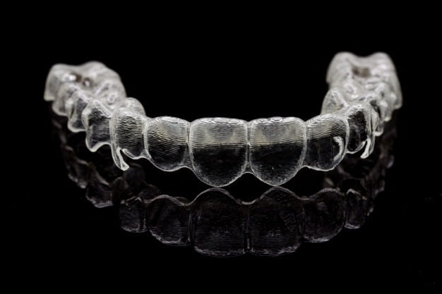 invisalign preto